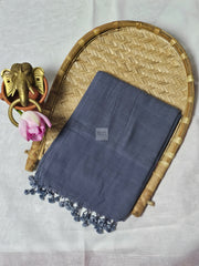 Bengali Beauty in Grey Saree – Graceful Traditional Look