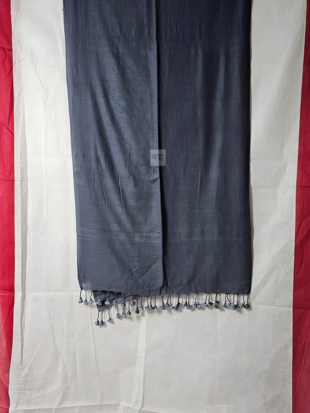 Handwoven Grey Mul Cotton – Soft, Lightweight & Breathable Fabric