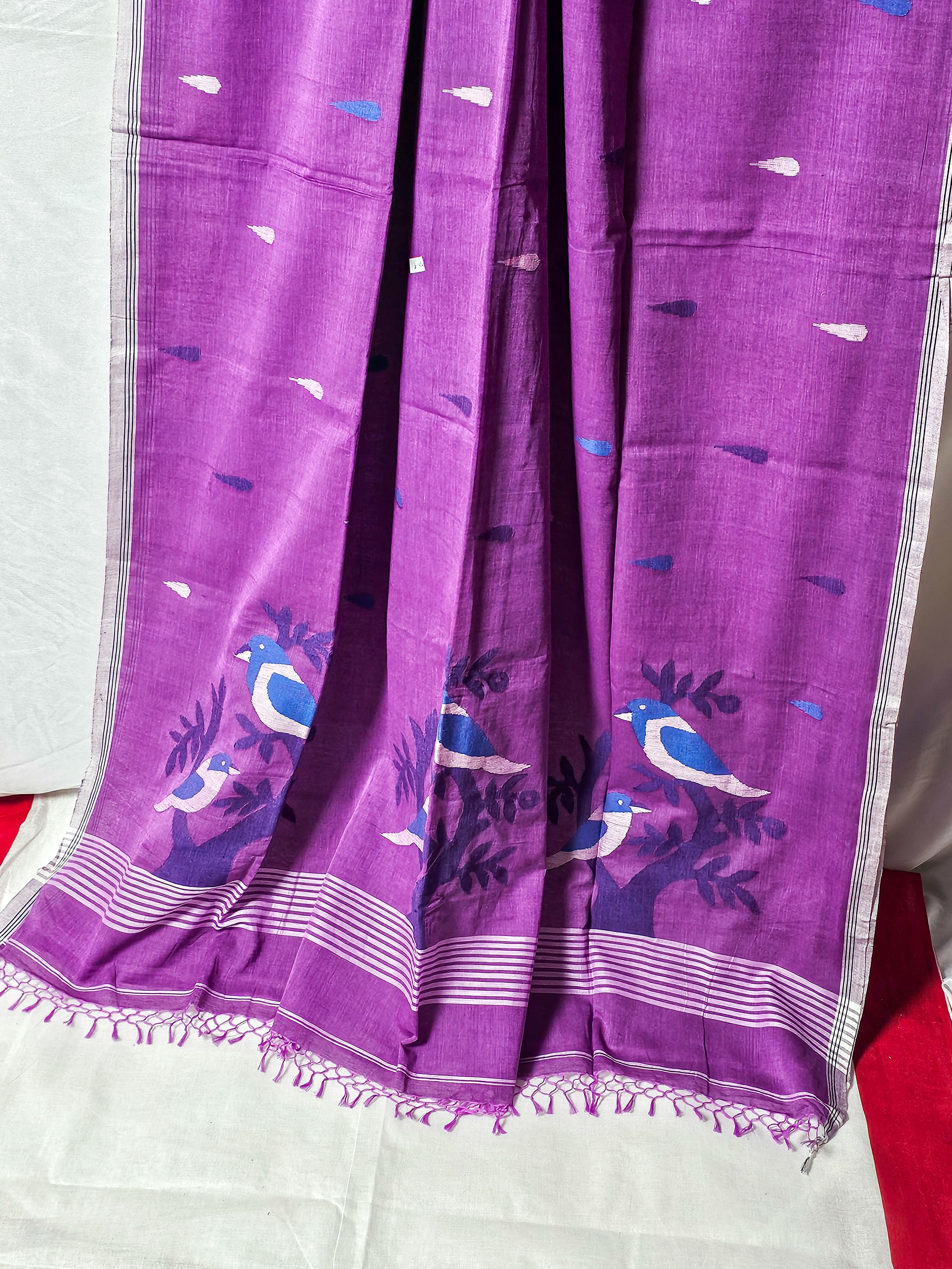 Handwoven Purple Tangail Pure Cotton Saree with Intricate Jamdani Weaving