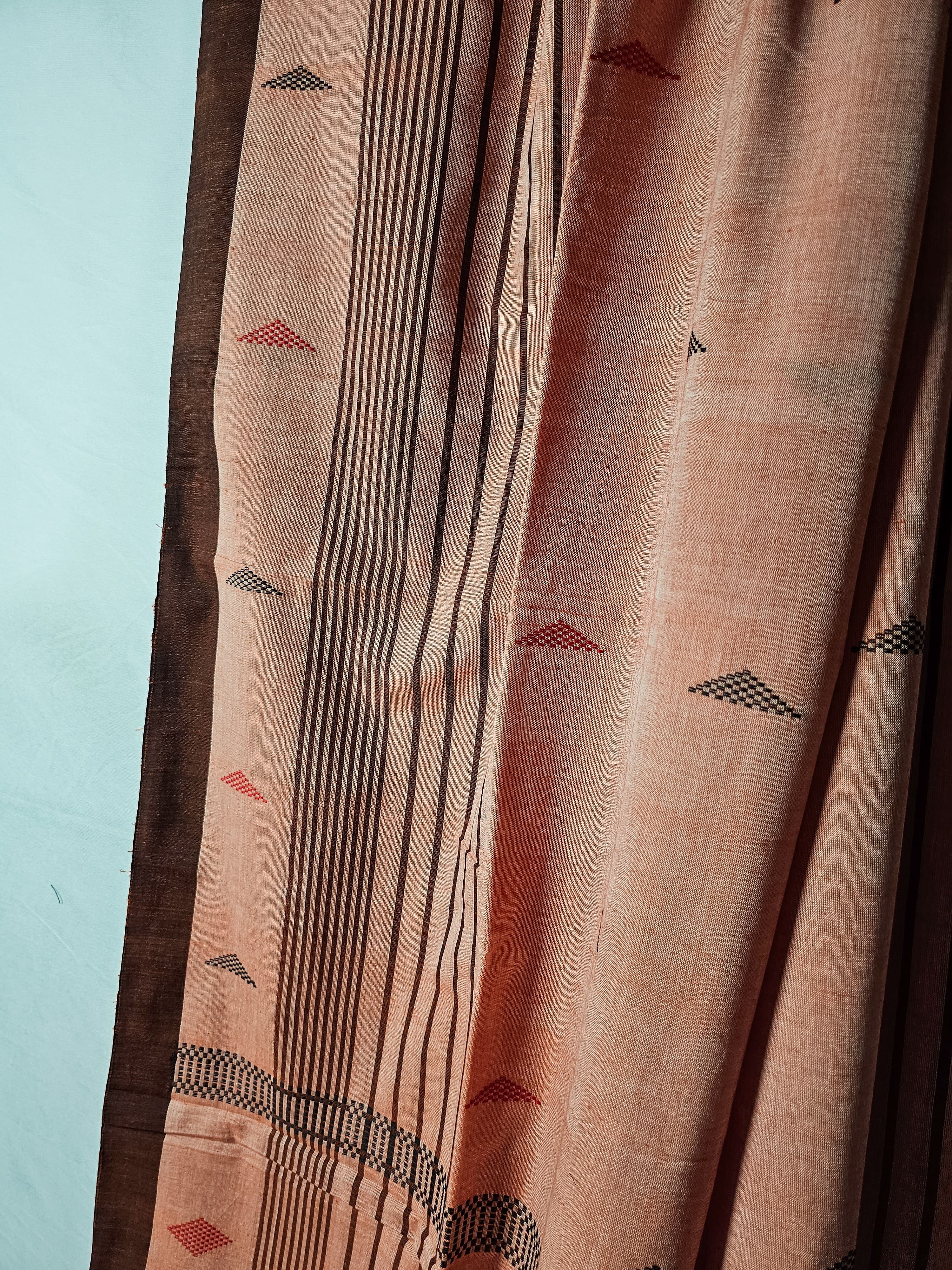 Handwoven Soft Peach-Pink Tangail Pure Cotton Saree – Lightweight & Elegant