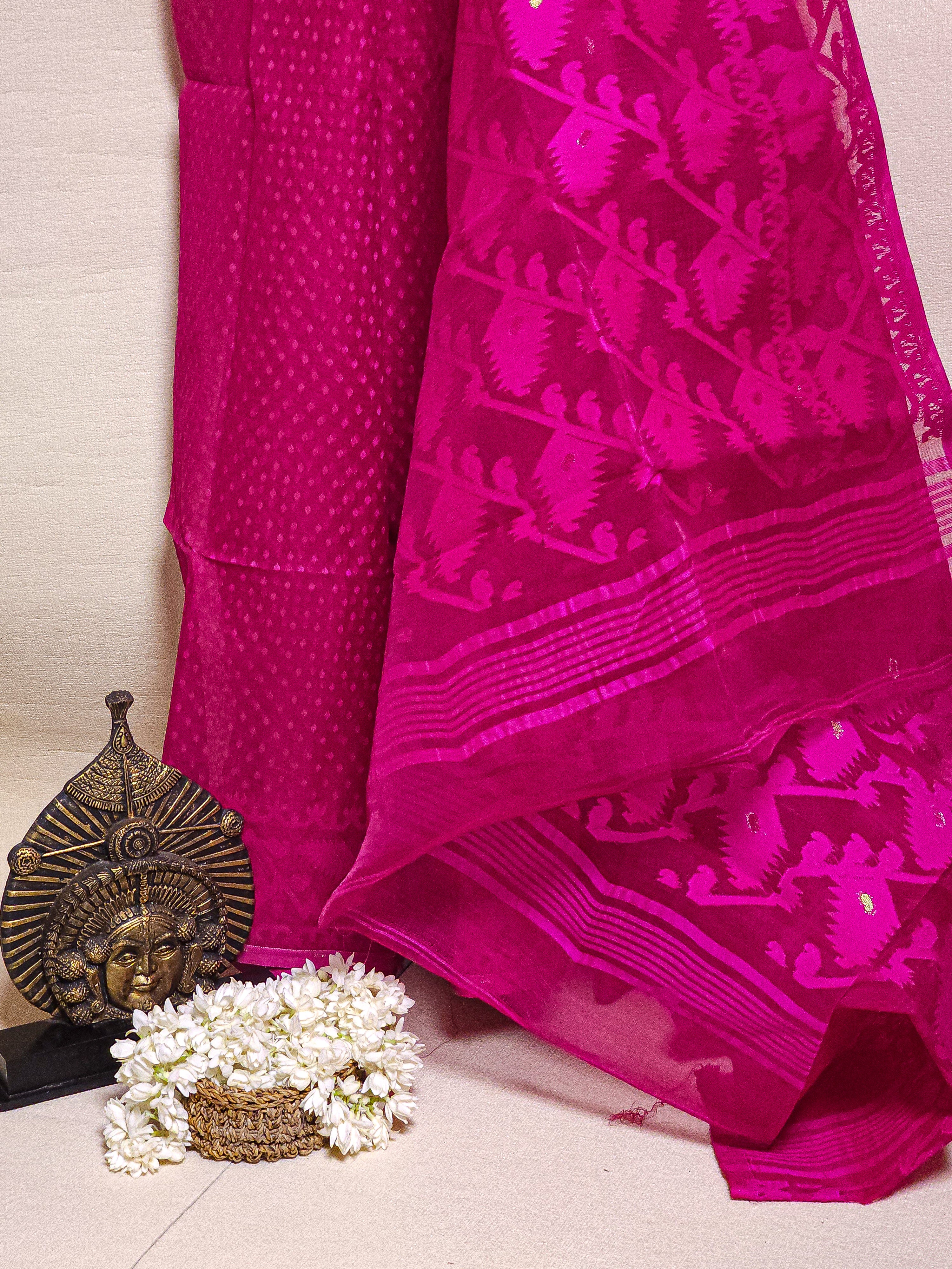 Elegant Dhakai Jamdani in Pink – Handwoven Bengali Saree
