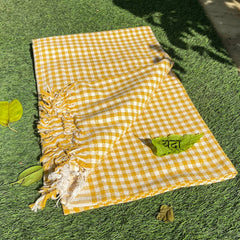 yellow Stall furishings
